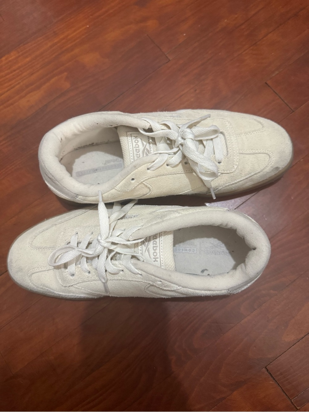 Reebok Off-White Suede Low-Top Sneakers - Picture 15 of 15